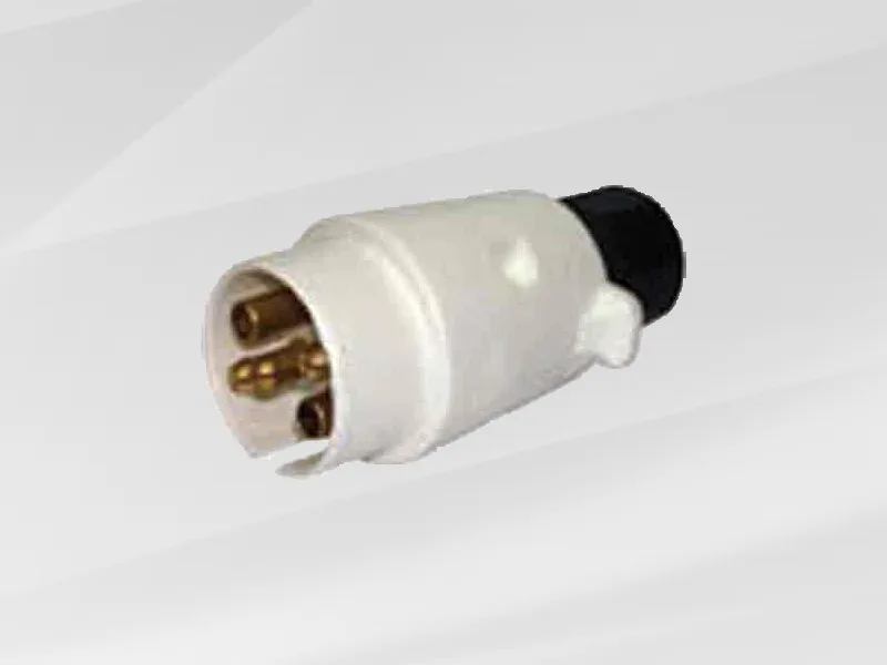 14-015 PLATİK RÖMORK FİŞİ 5 Lİ VİDALI