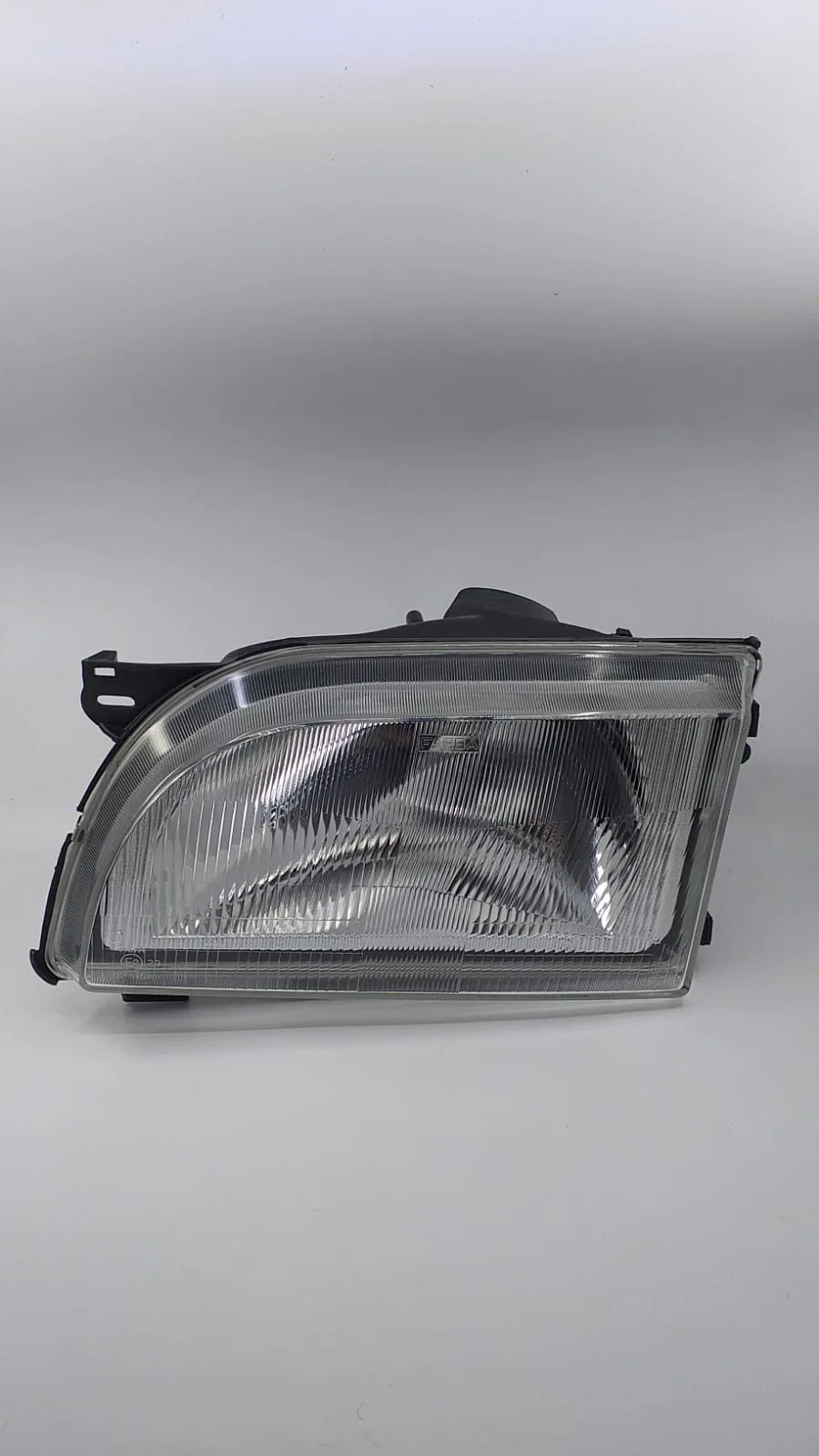12053  -FORD TRANSİT (T 15) KOMPLE FAR SOL......10