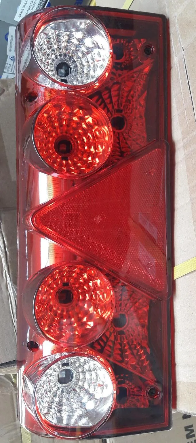 IŞIKSAN X STOP LAMBASI SOKETLİ 1024 BEYAZ SAĞ    5000LS