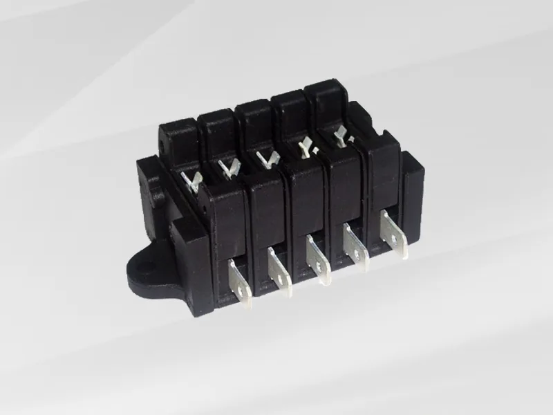 01-009 SİGORTA KUTUSU 5 Lİ